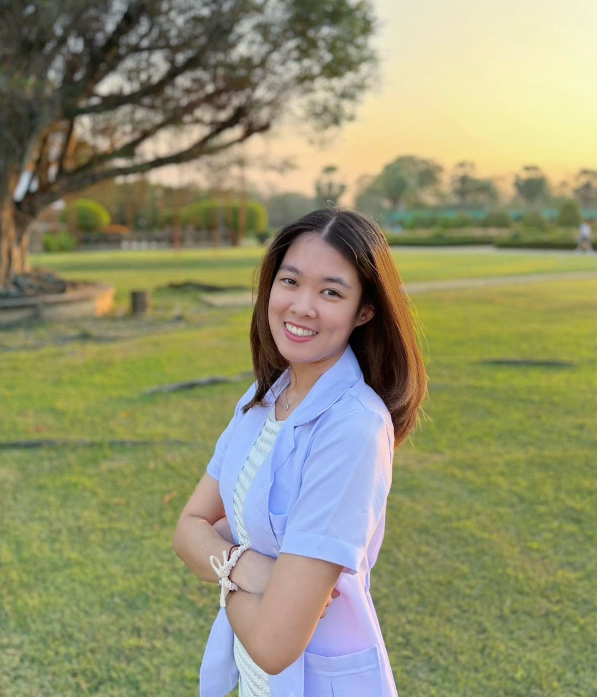 พท.ทัศนีย์ ชัยเวียง (หมอเนย)